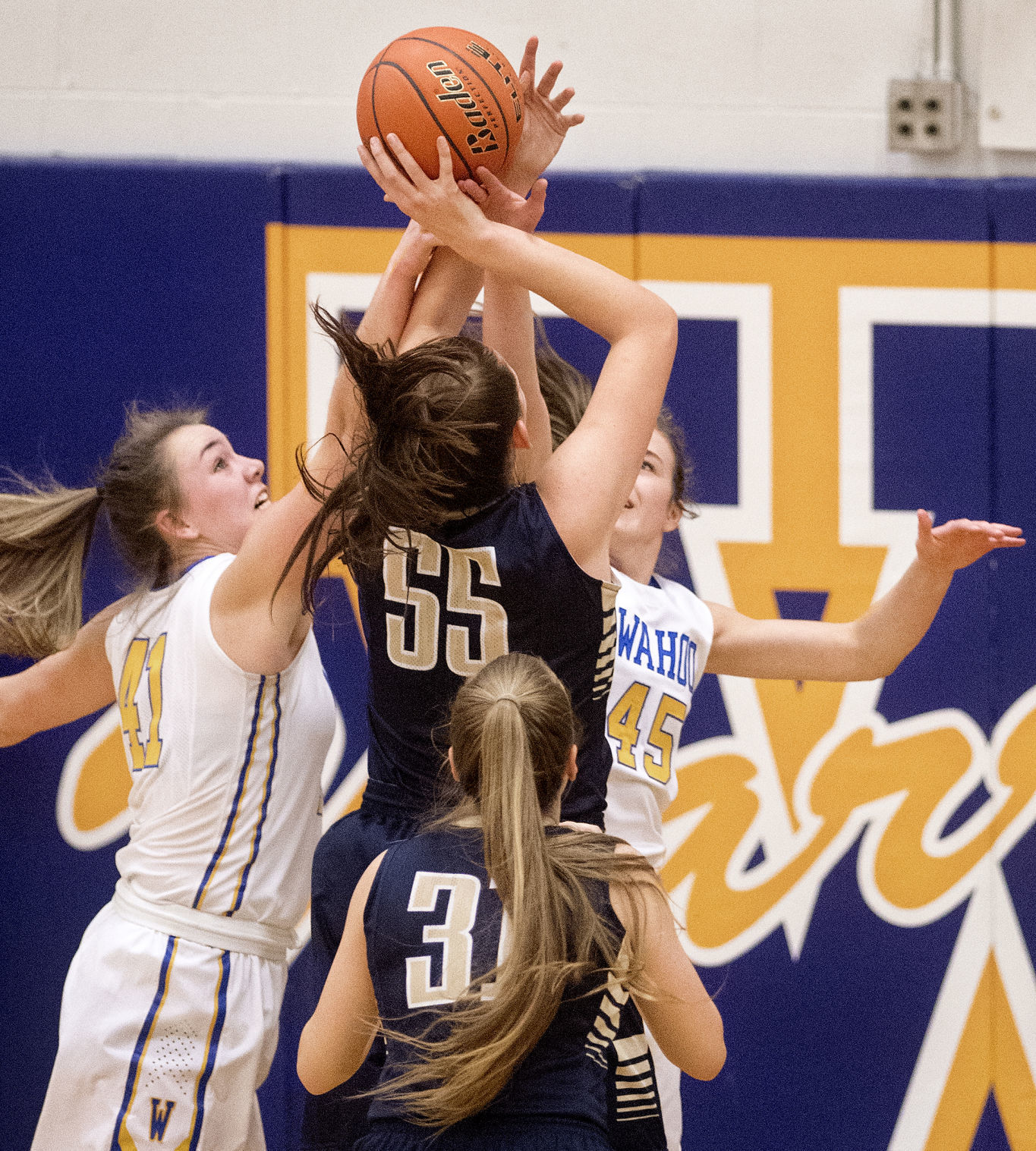 Lincoln Lutheran vs. Wahoo, 12.18
